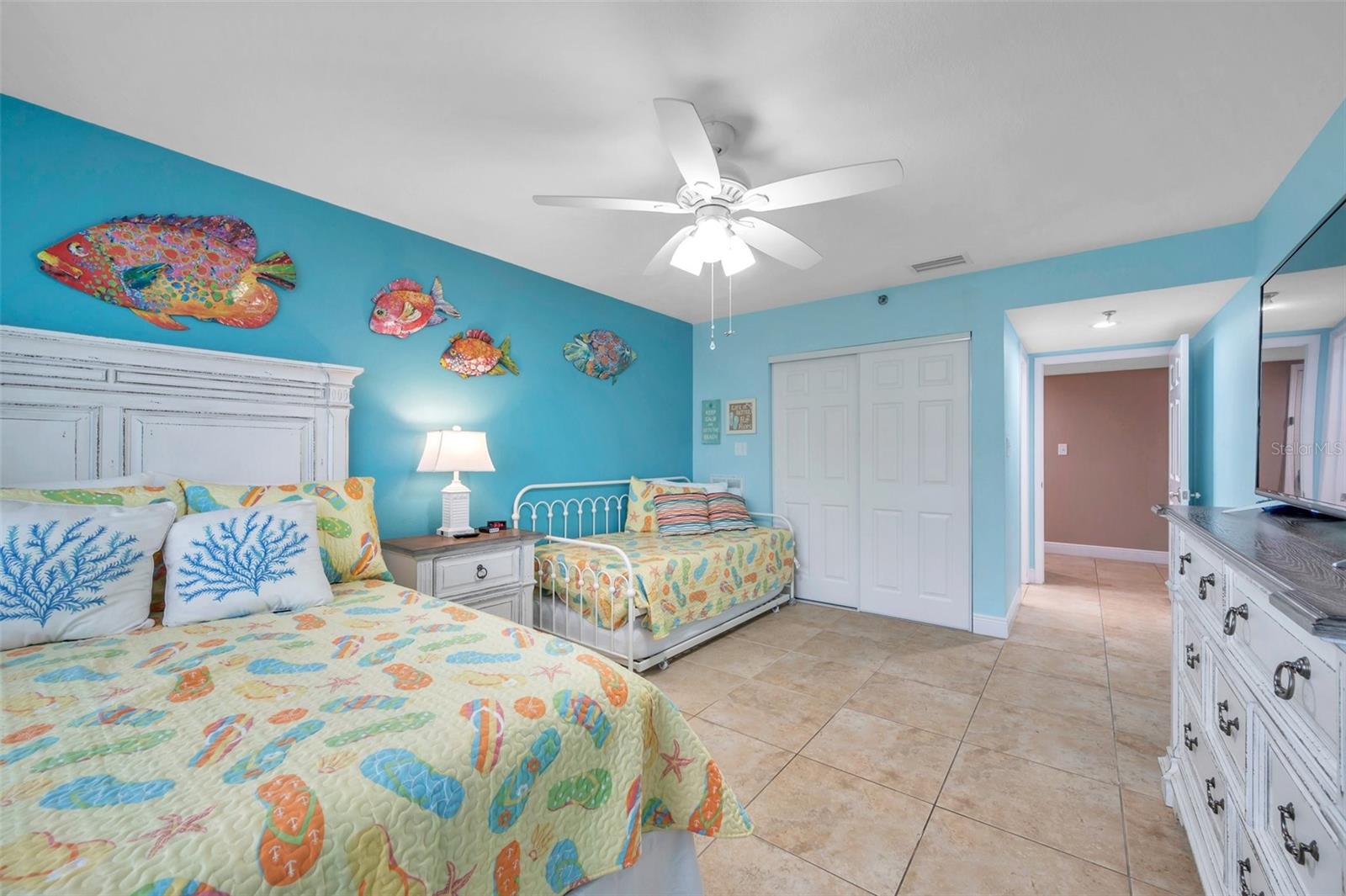 Image 37 of 41 For 17450 Gulf Boulevard 306