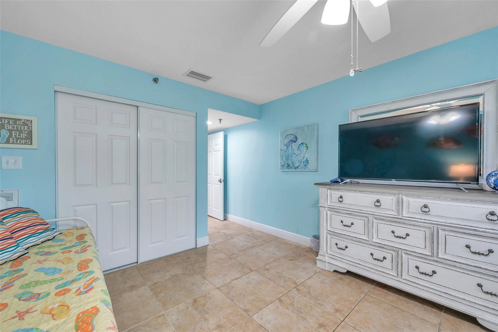 Image 38 of 41 For 17450 Gulf Boulevard 306