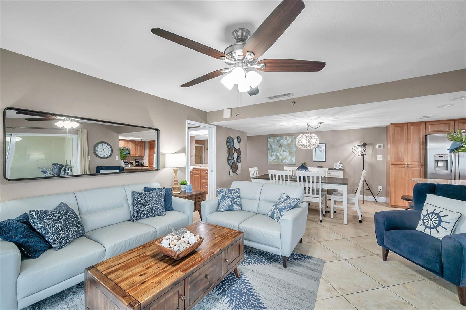 Image 6 of 41 For 17450 Gulf Boulevard 306