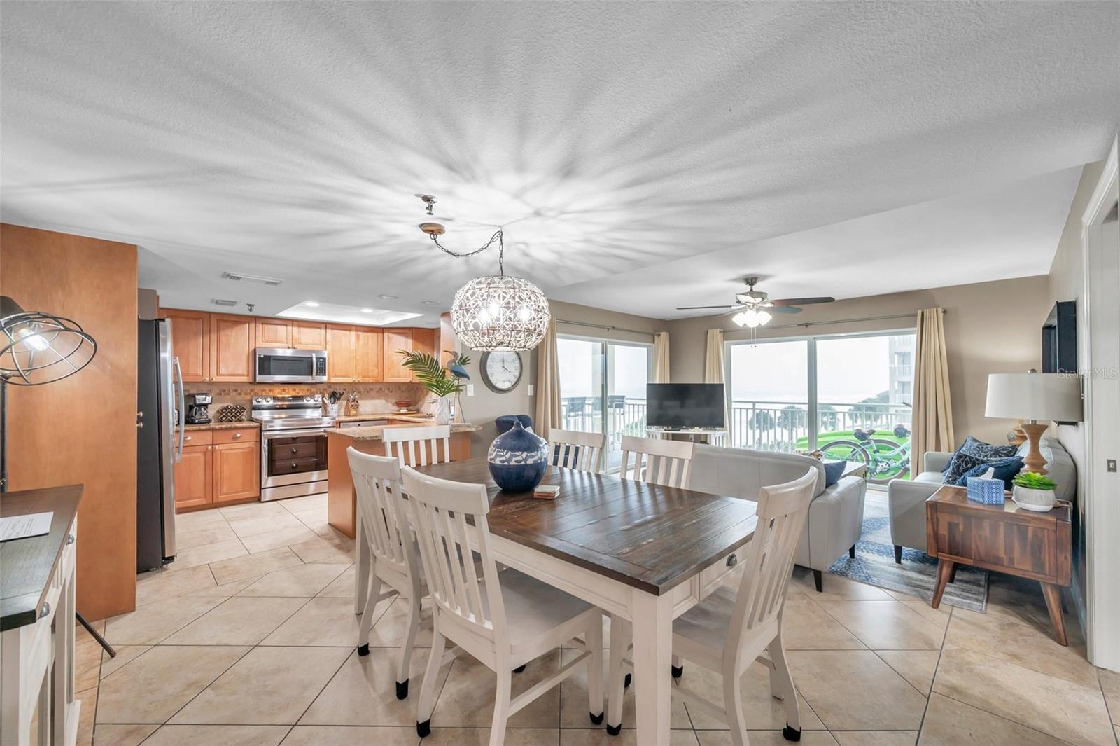 Image 8 of 41 For 17450 Gulf Boulevard 306