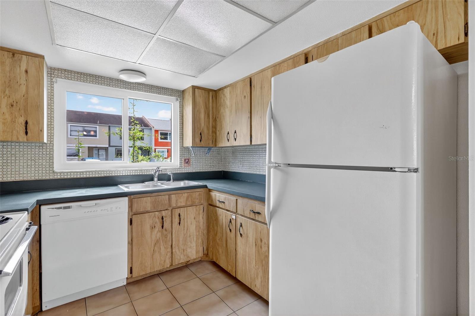 Image 21 of 32 For 2751 Pines Drive 9