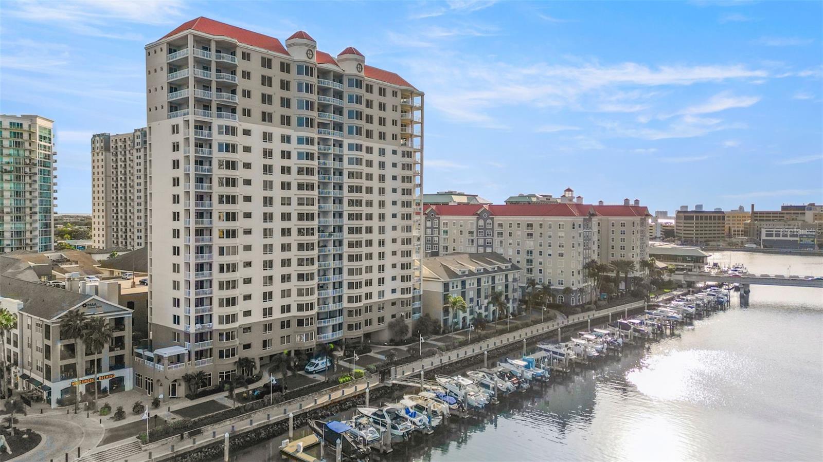 Image 16 of 54 For 371 Channelside Walk Way 1503