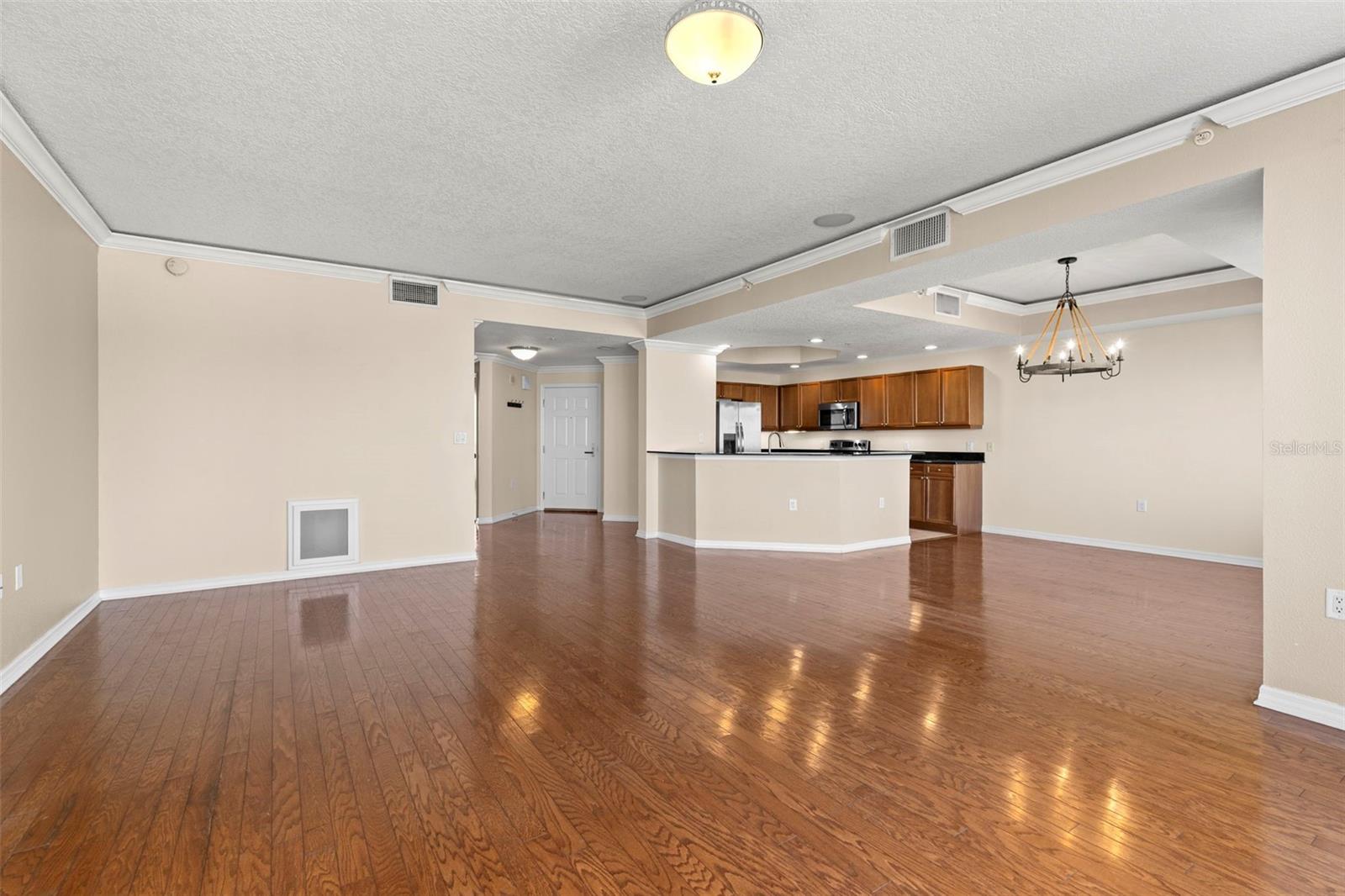 Image 29 of 54 For 371 Channelside Walk Way 1503