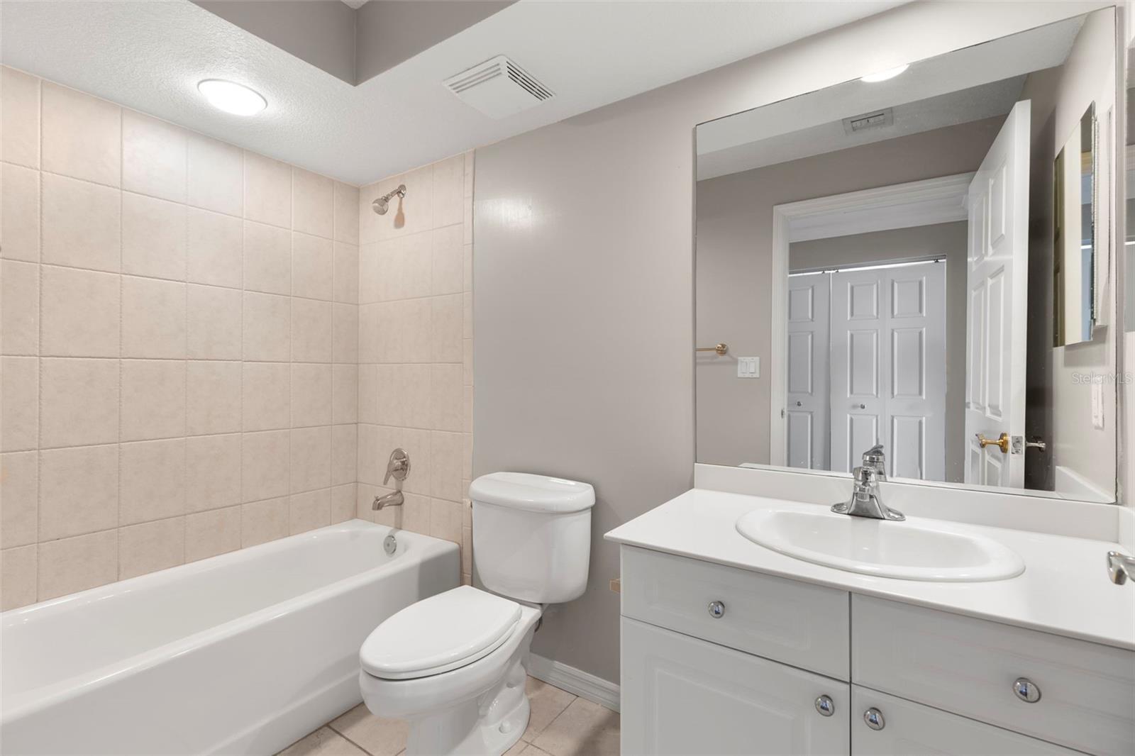 Image 37 of 54 For 371 Channelside Walk Way 1503