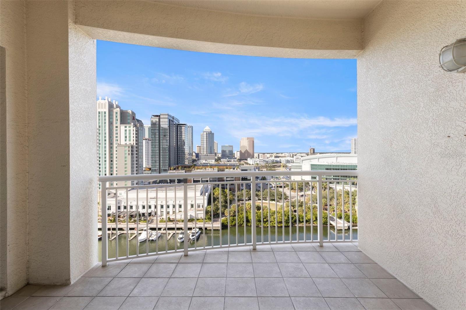 Image 44 of 54 For 371 Channelside Walk Way 1503