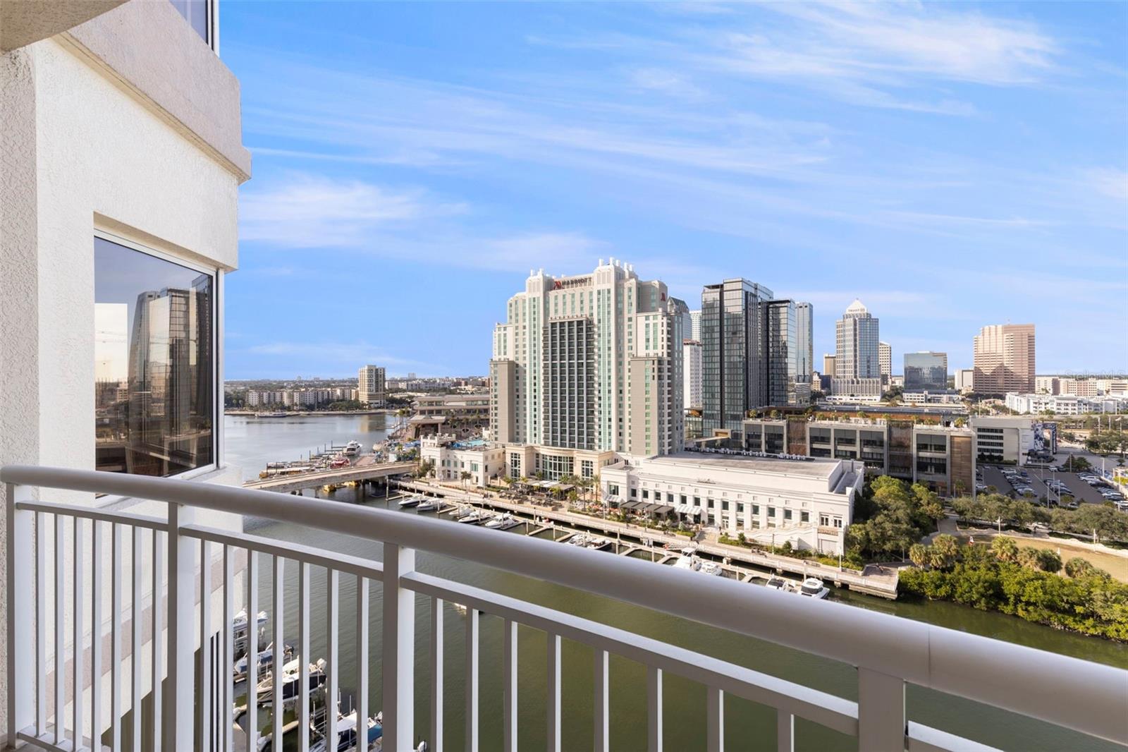 Image 46 of 54 For 371 Channelside Walk Way 1503