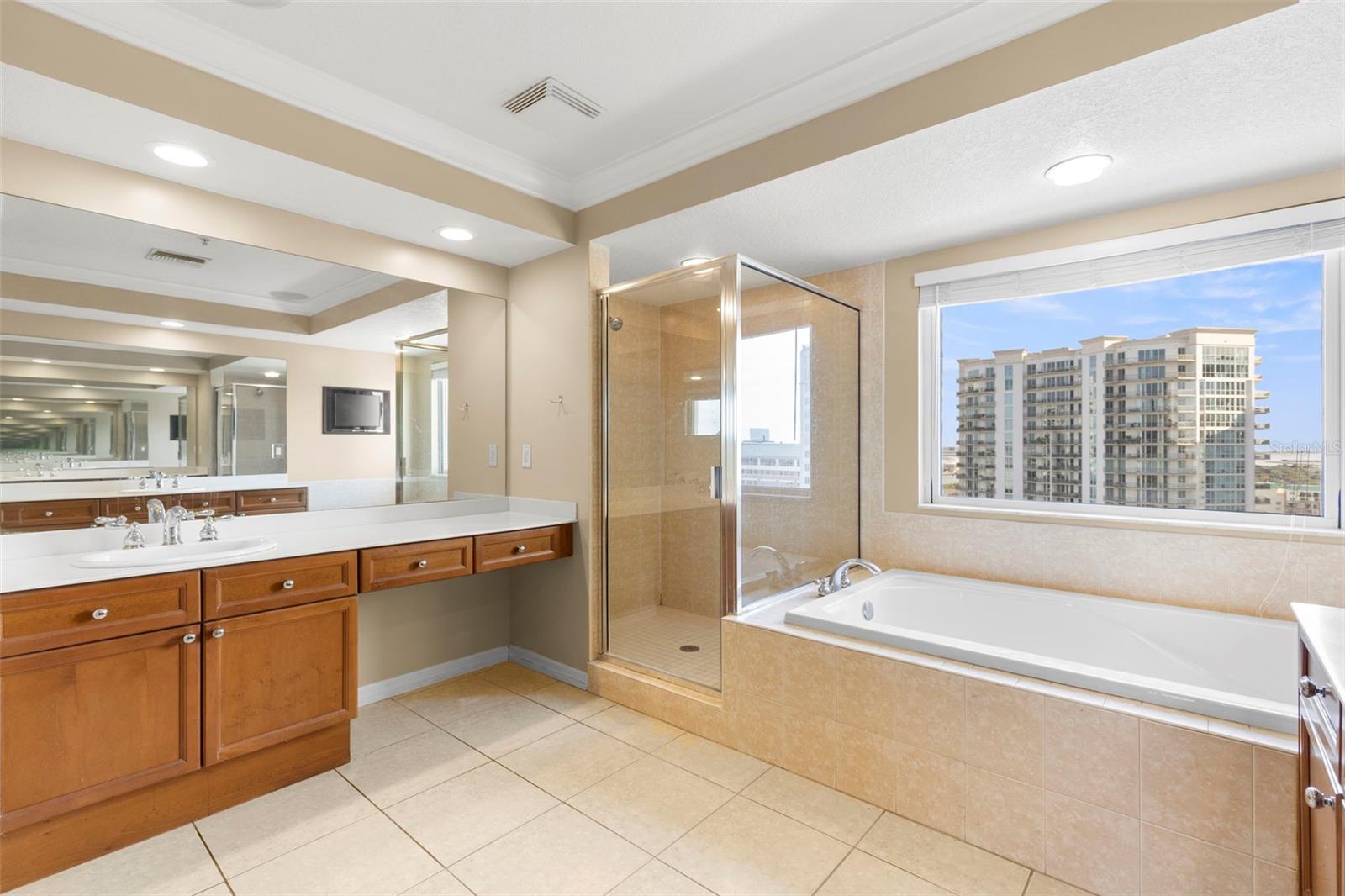 Image 49 of 54 For 371 Channelside Walk Way 1503