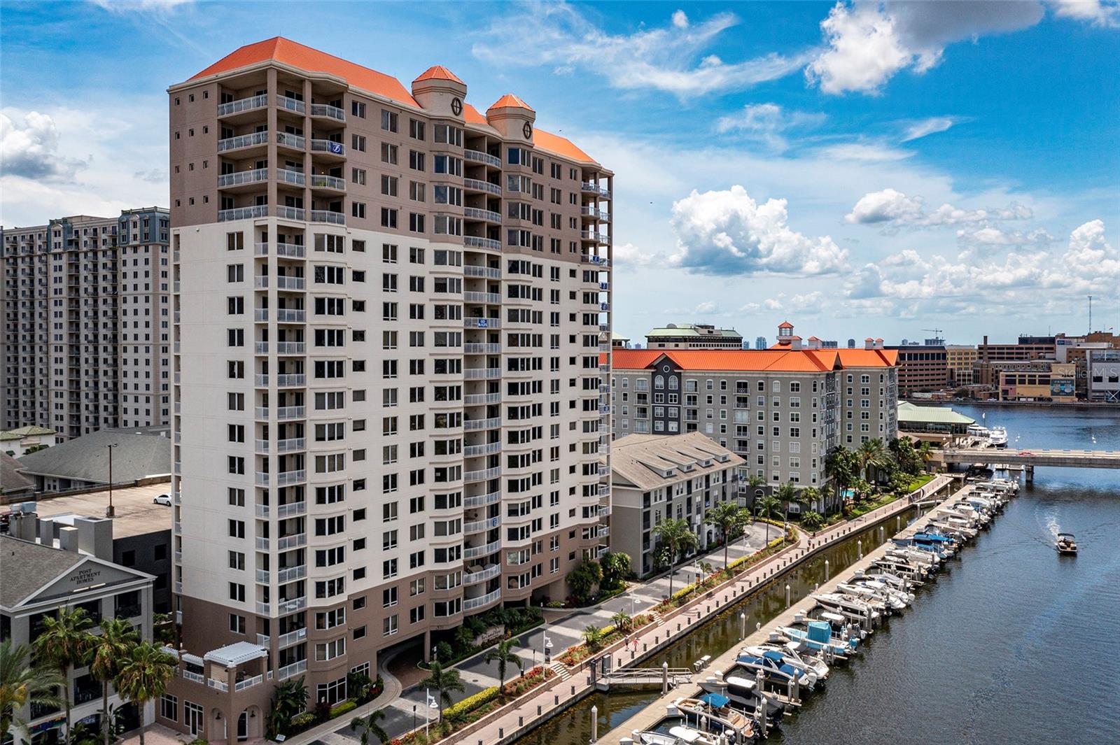 Image 7 of 54 For 371 Channelside Walk Way 1503