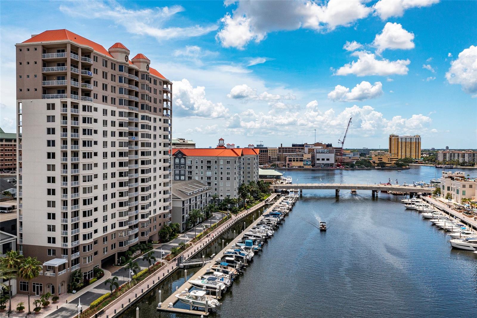 Image 8 of 54 For 371 Channelside Walk Way 1503