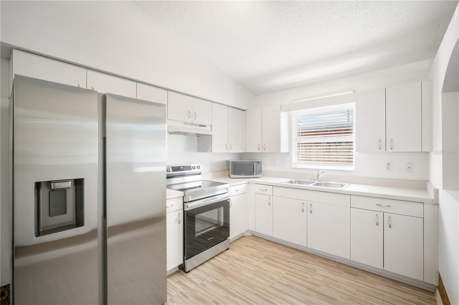 Image 6 of 22 For 5400 9th Avenue N