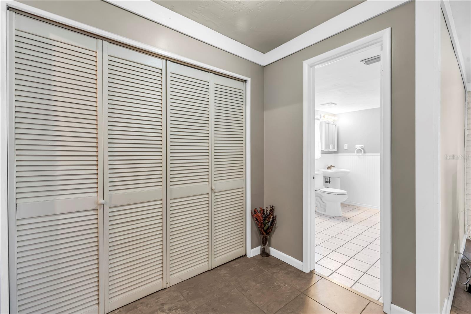 Image 18 of 64 For 6144 2nd Avenue N