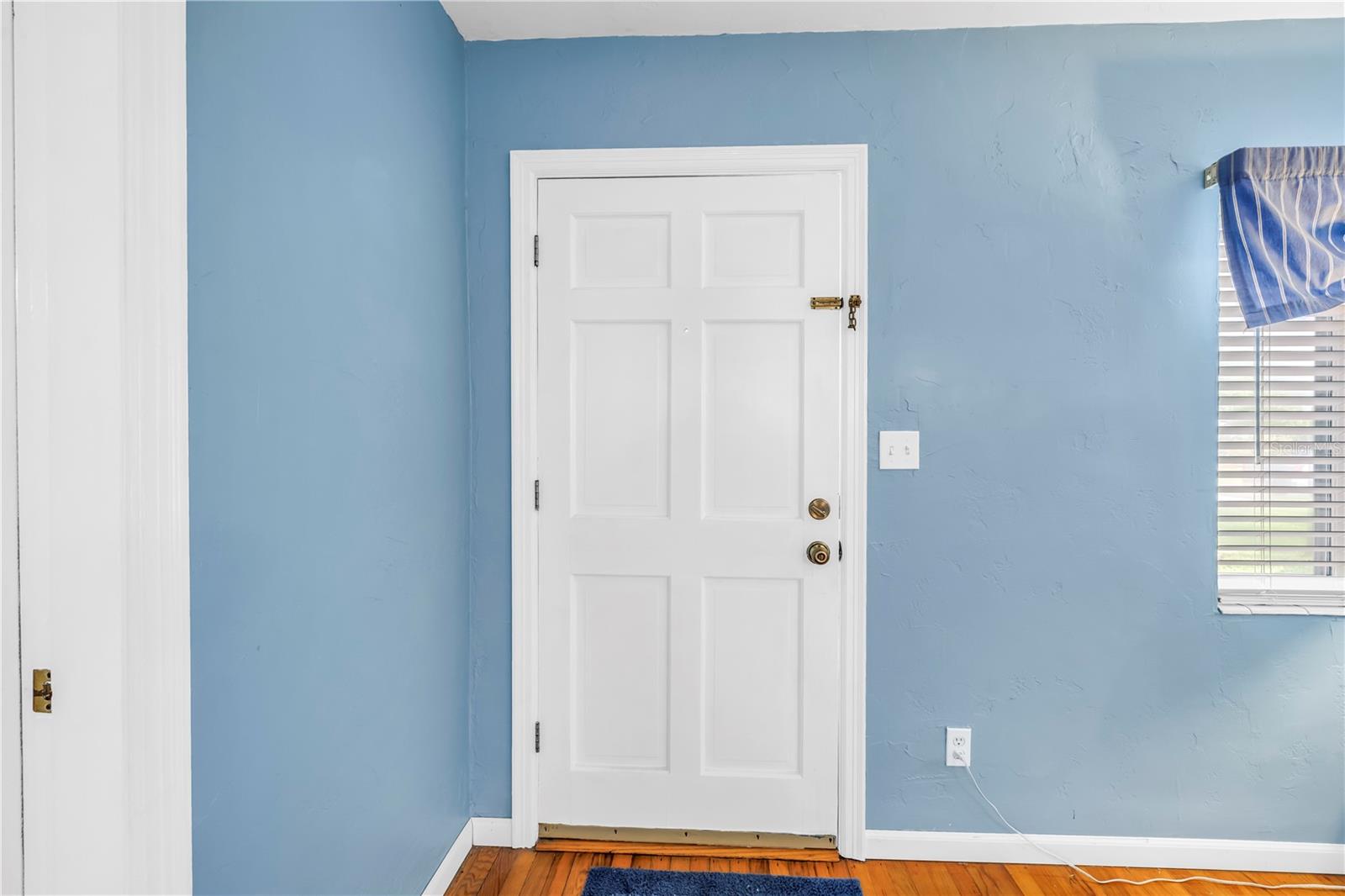 Image 8 of 64 For 6144 2nd Avenue N