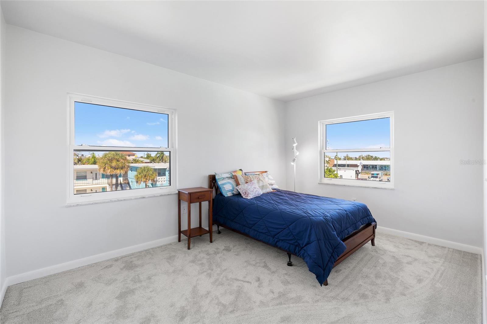 Image 11 of 35 For 6651 Sunset Way 9