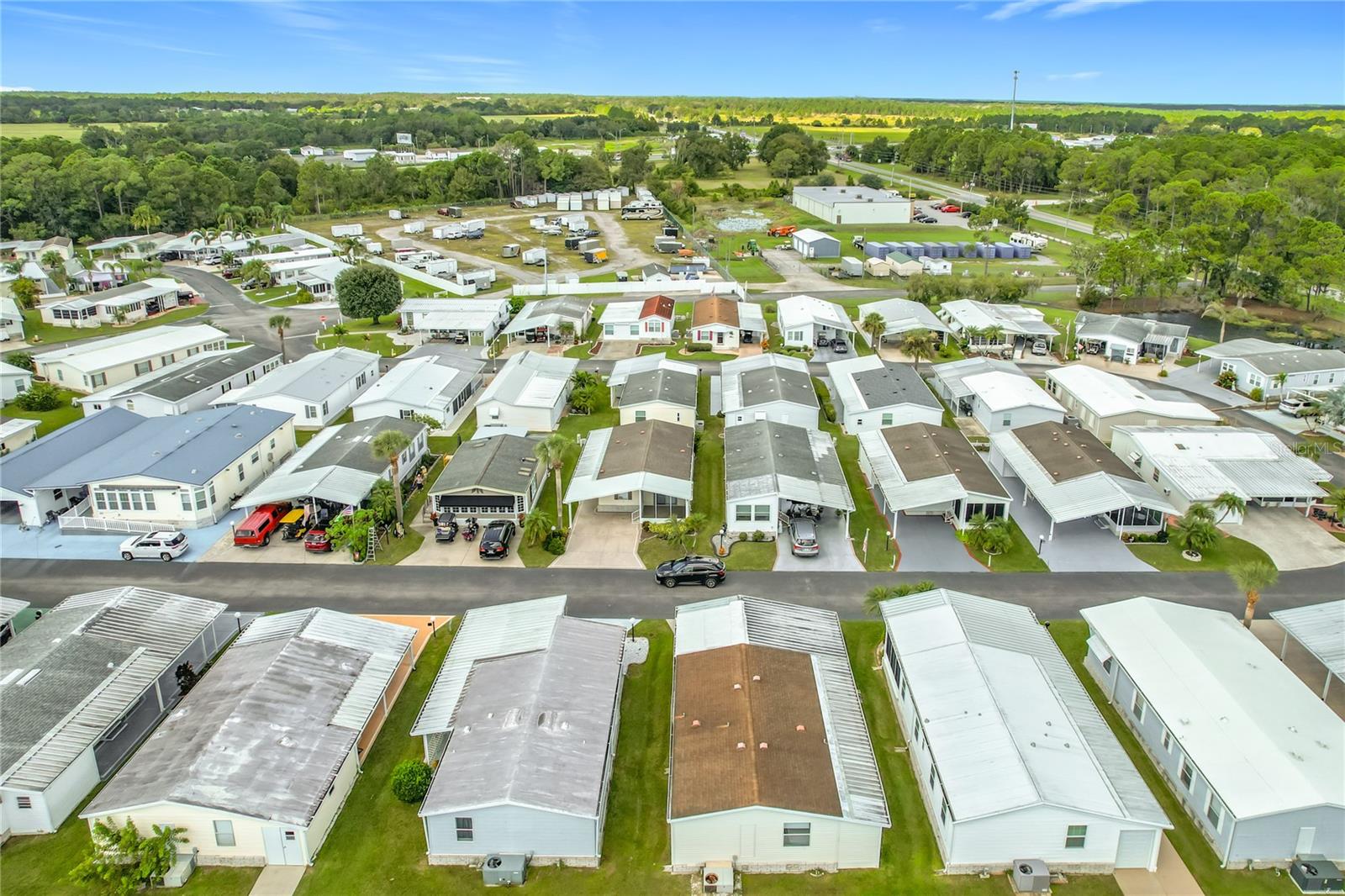 Image 21 of 23 For 366 Gracie Avenue N