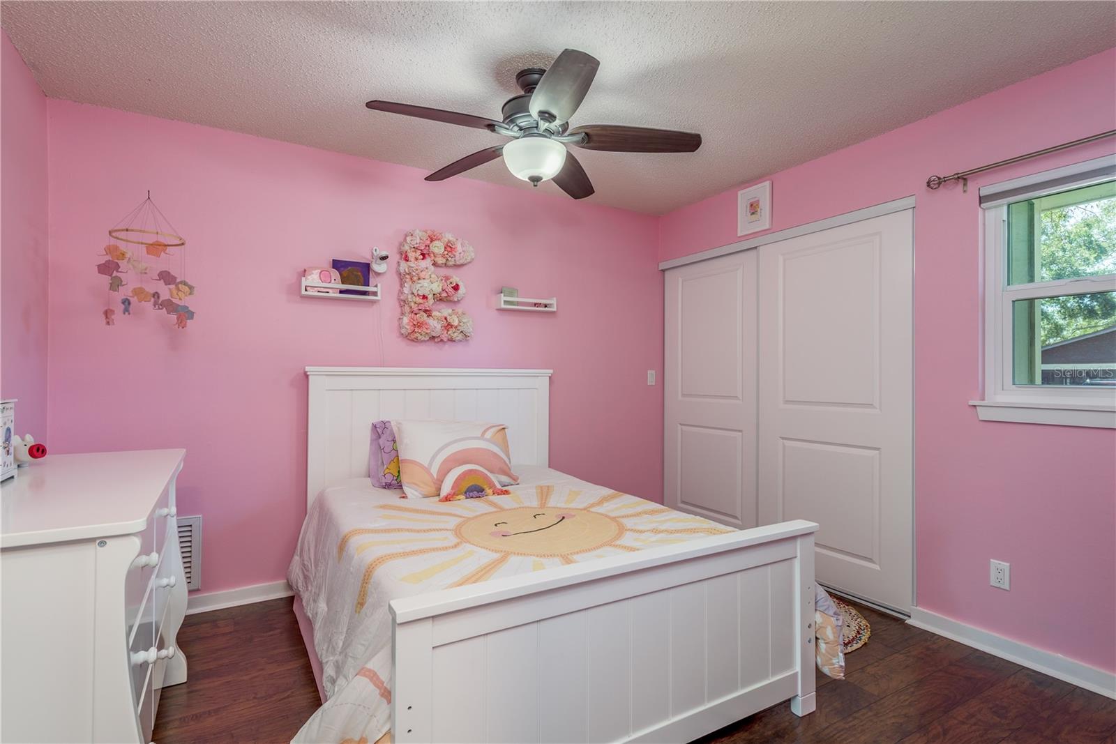 Image 14 of 20 For 1357 Wexford Drive N