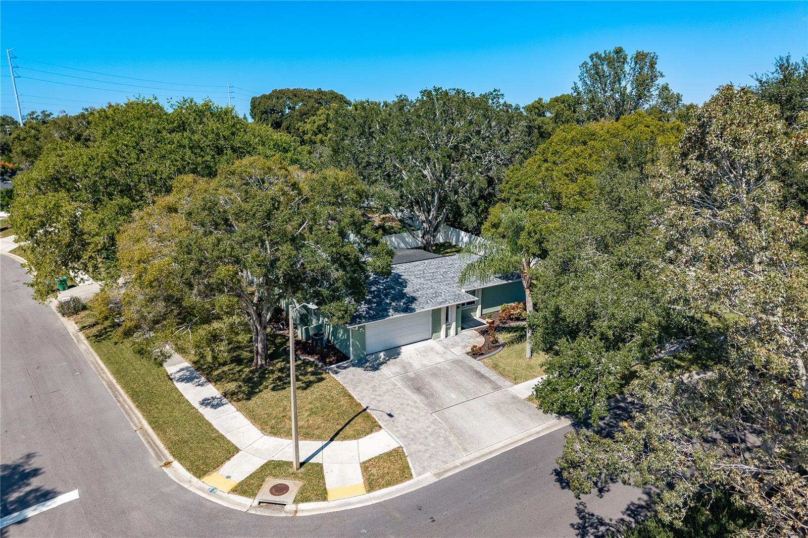 Image 19 of 20 For 1357 Wexford Drive N