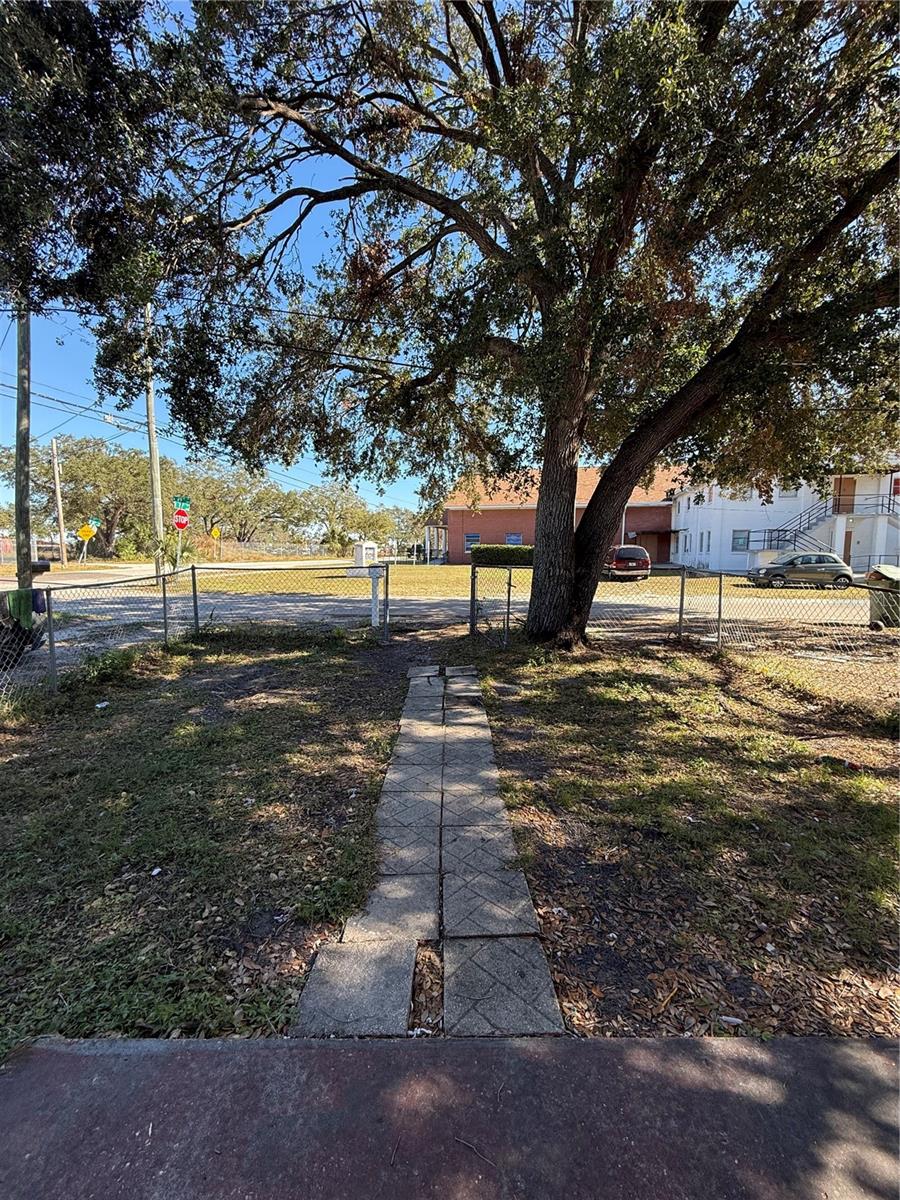 Image 2 of 22 For 2014 49th Street