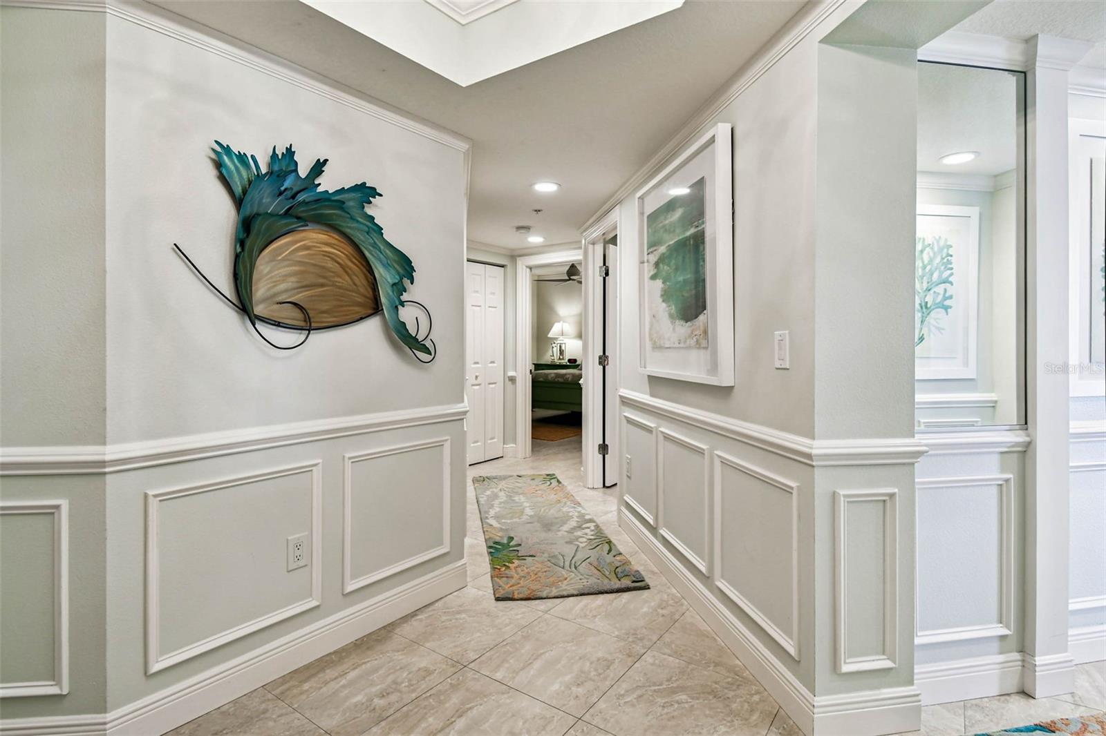 Image 32 of 73 For 16750 Gulf Boulevard 315