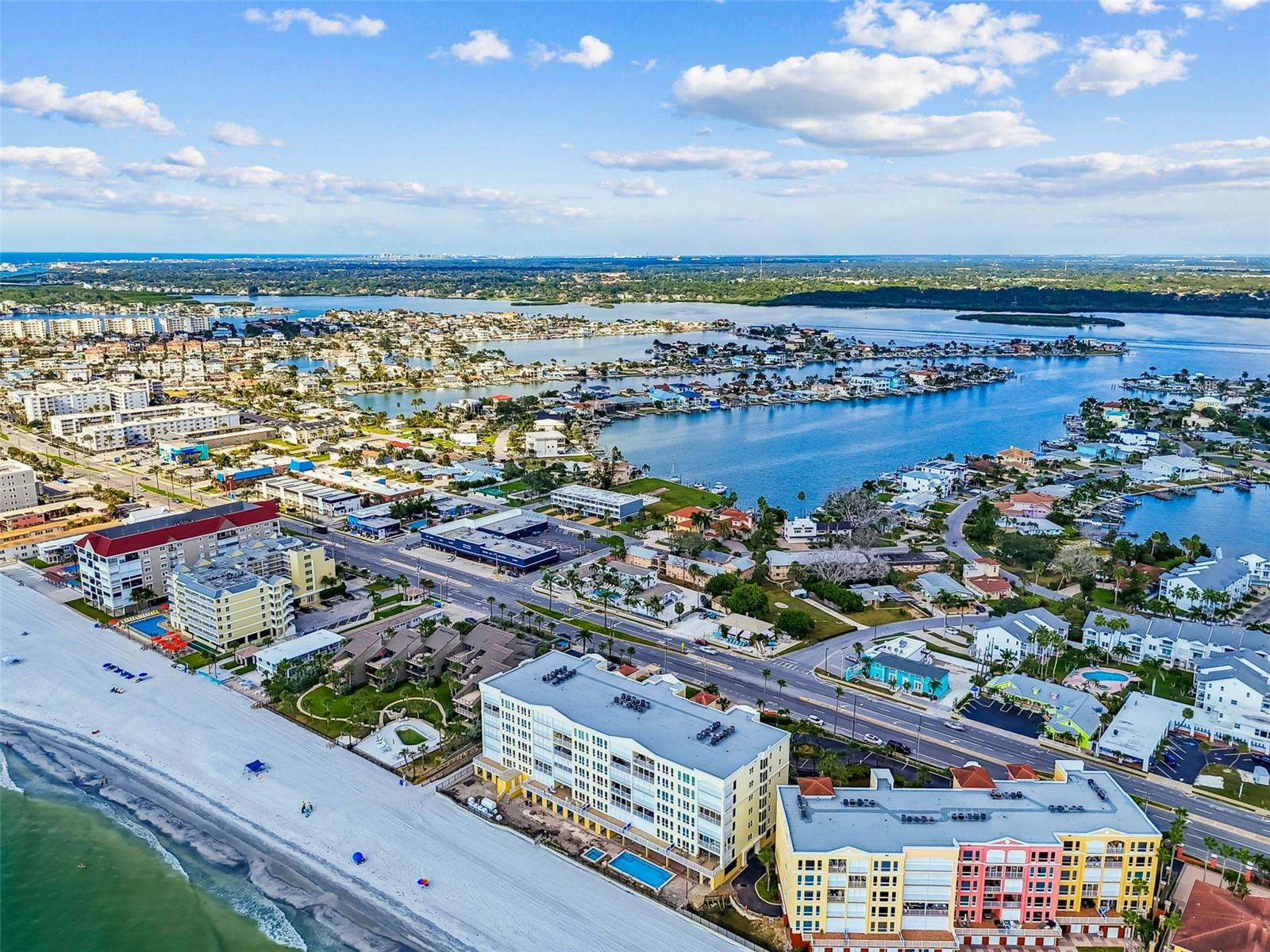 Image 45 of 73 For 16750 Gulf Boulevard 315