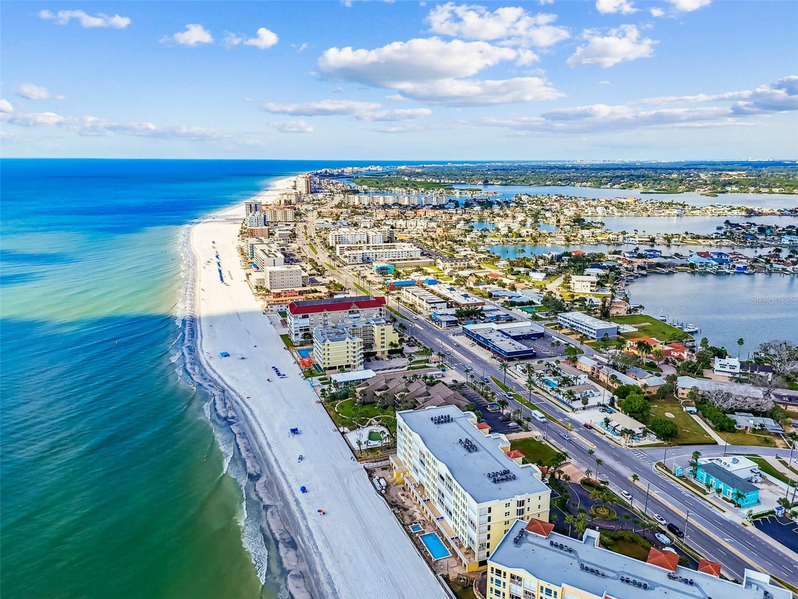 Image 47 of 73 For 16750 Gulf Boulevard 315