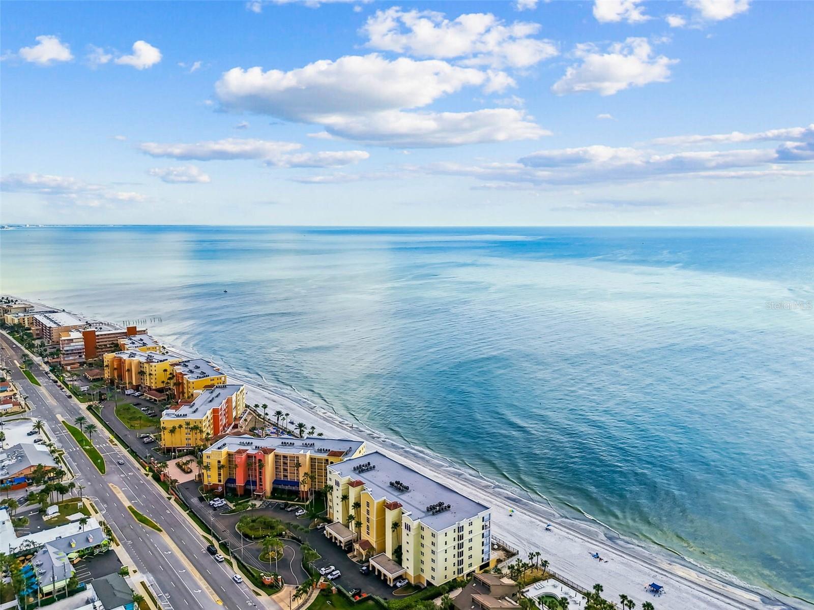 Image 51 of 73 For 16750 Gulf Boulevard 315