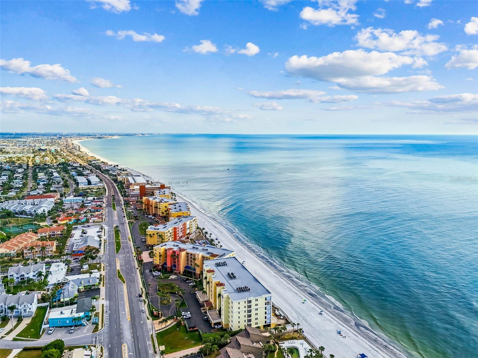 Image 52 of 73 For 16750 Gulf Boulevard 315