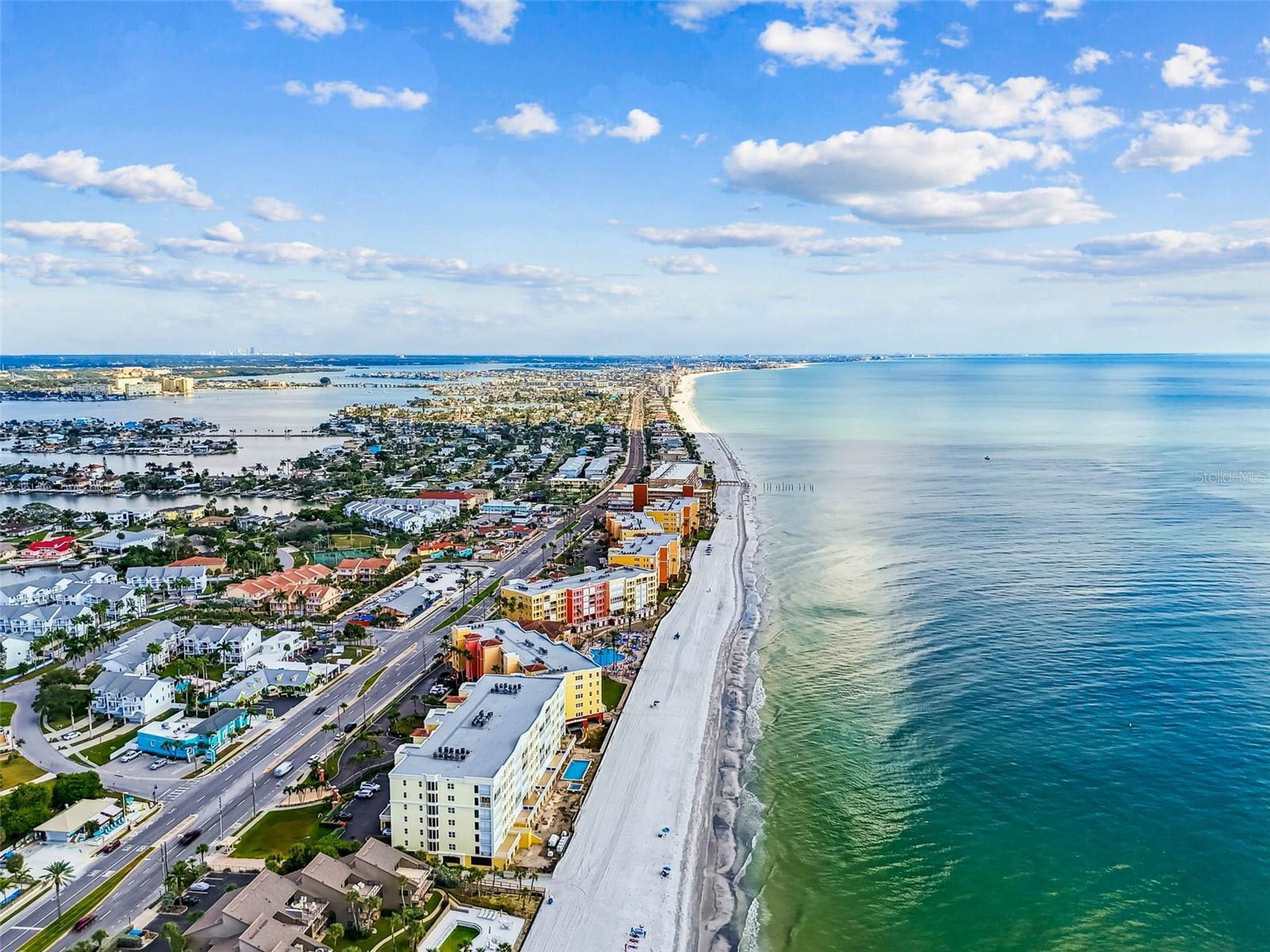 Image 53 of 73 For 16750 Gulf Boulevard 315