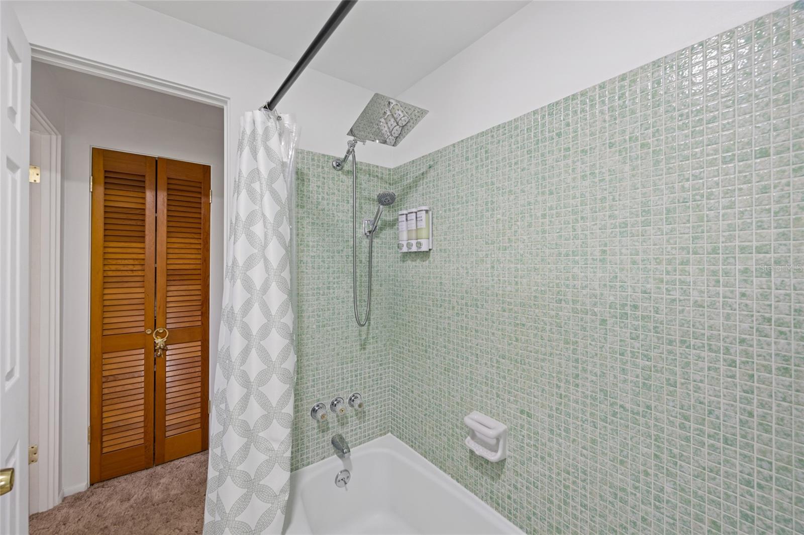 Image 17 of 33 For 8714 Lanway Drive