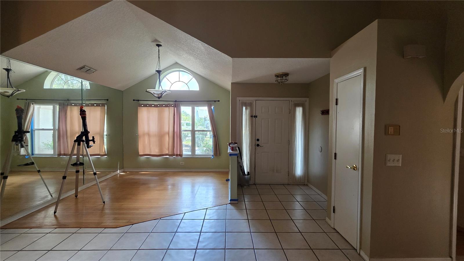 Image 6 of 34 For 24195 Landing Drive