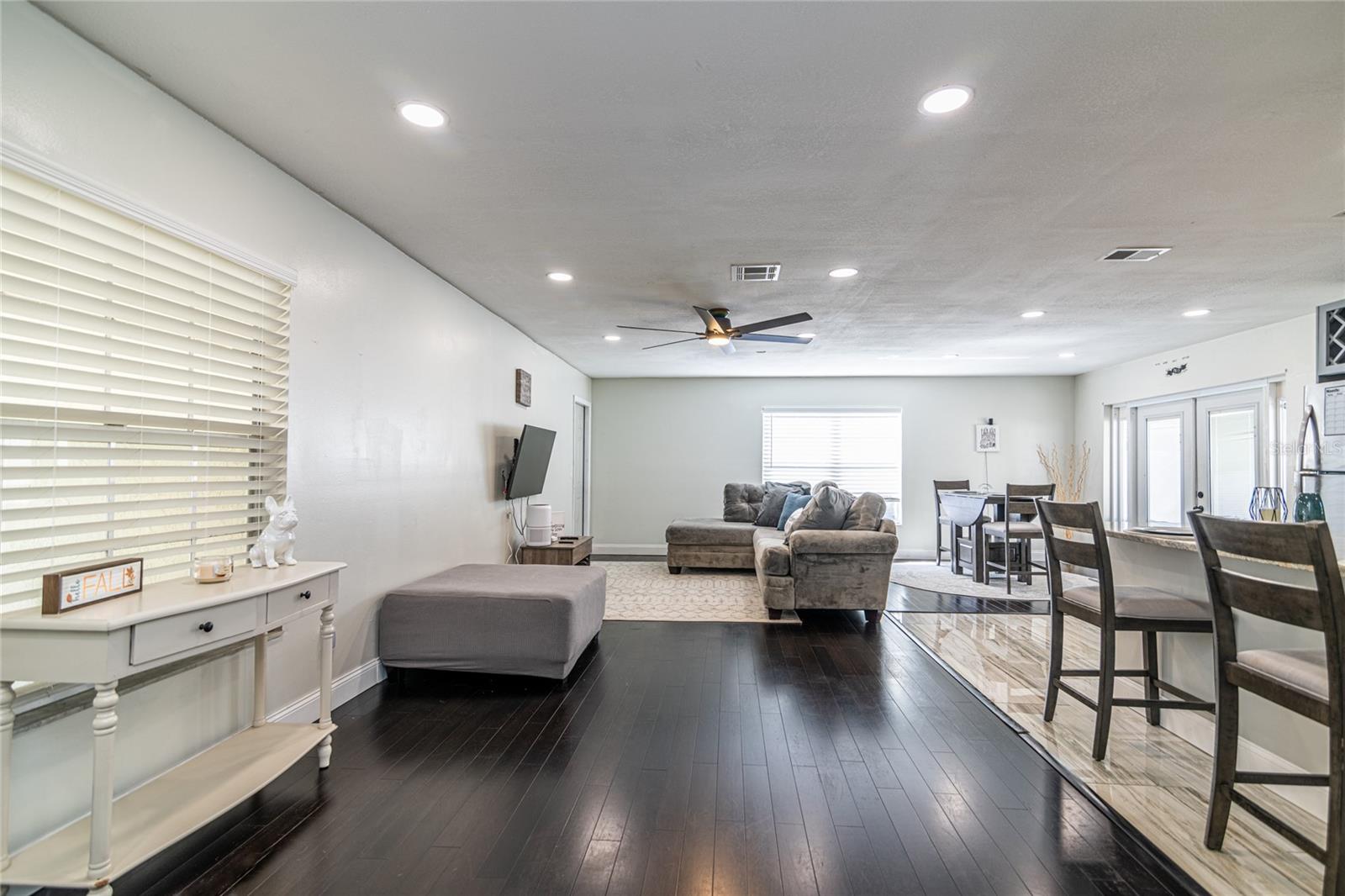 Image 11 of 32 For 13908 Capitol Drive