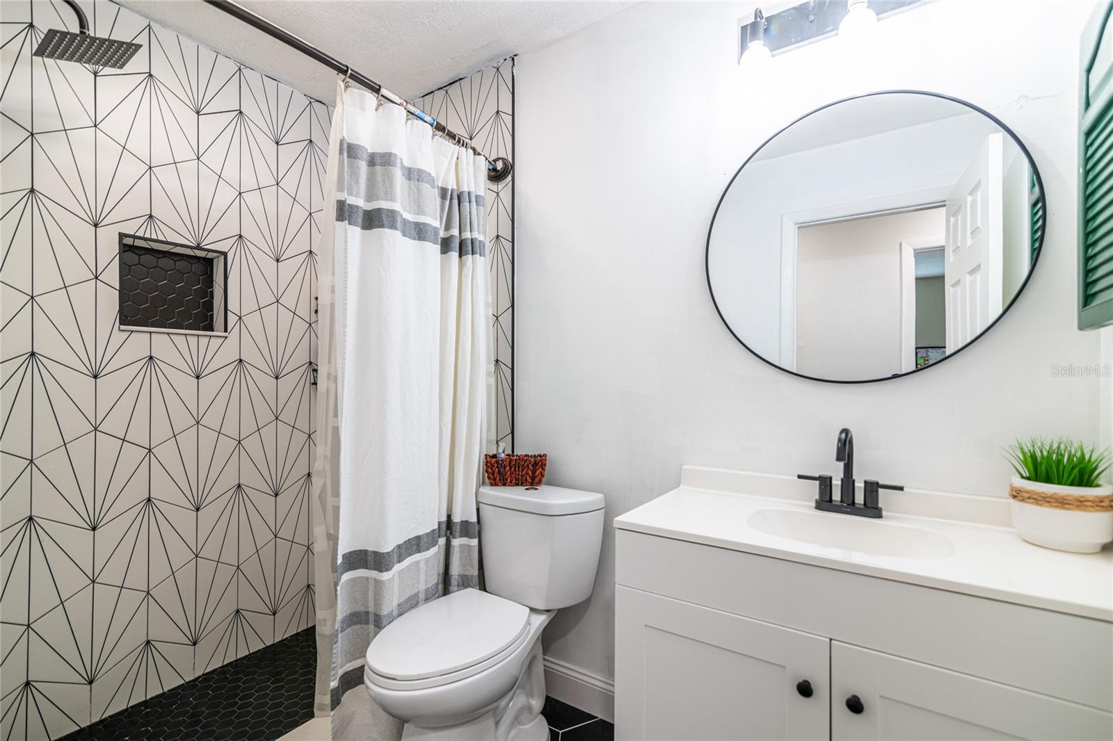 Image 16 of 32 For 13908 Capitol Drive