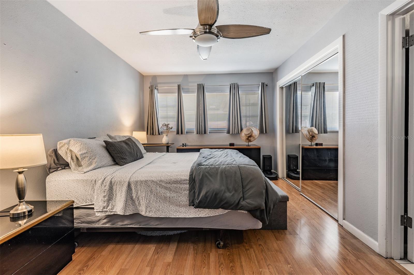 Image 19 of 44 For 208 Canal Drive