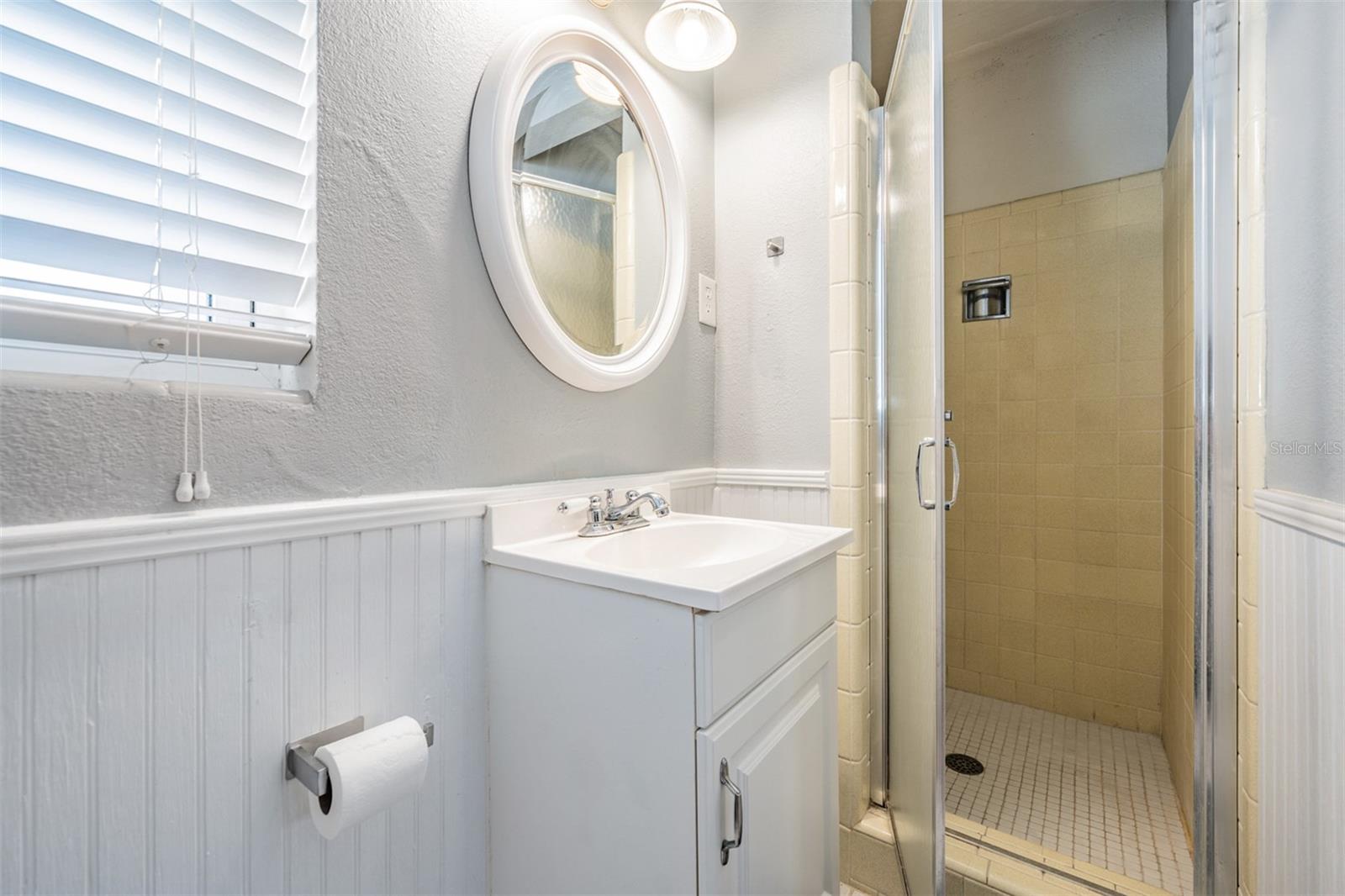 Image 21 of 44 For 208 Canal Drive