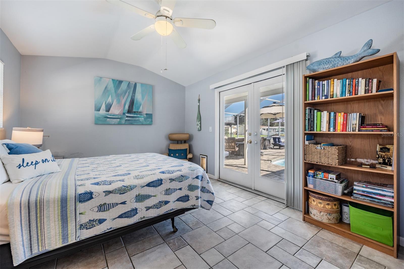 Image 25 of 44 For 208 Canal Drive