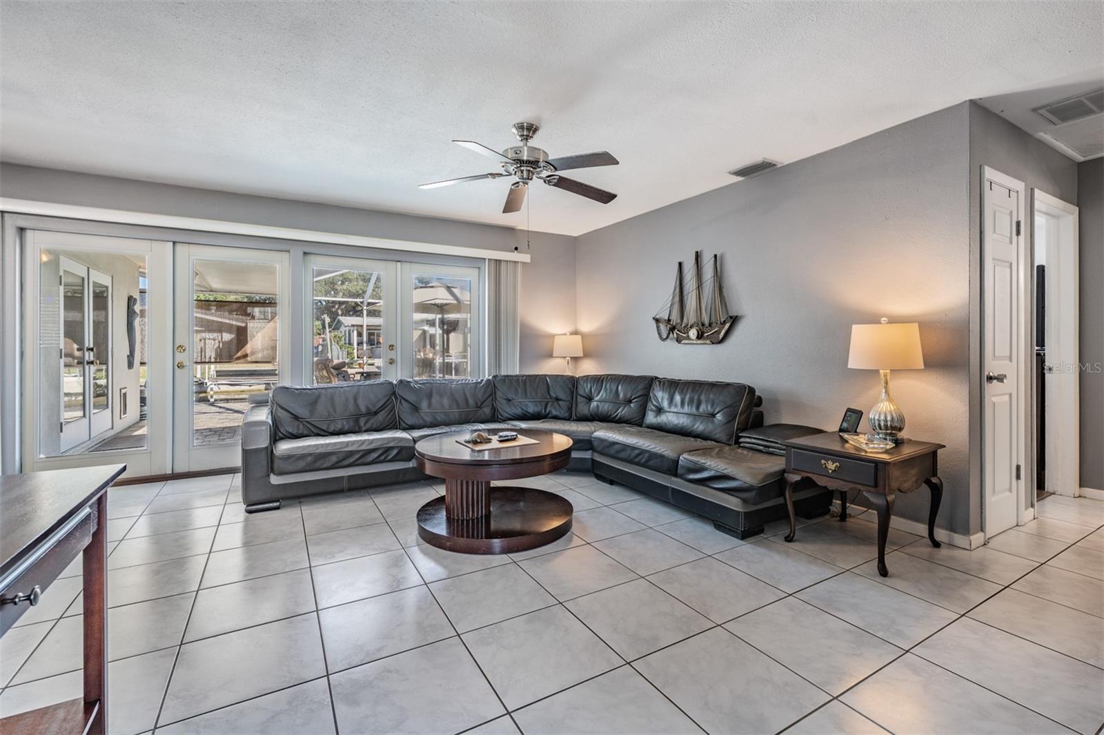 Image 8 of 44 For 208 Canal Drive