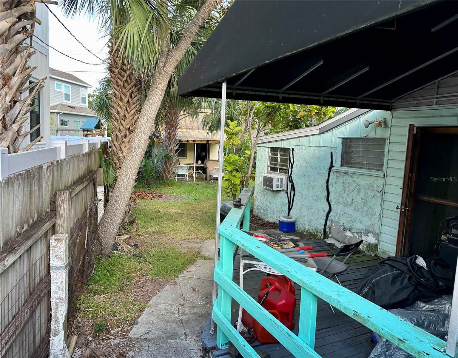 Image 6 of 7 For 3620 Royal Palm Circle