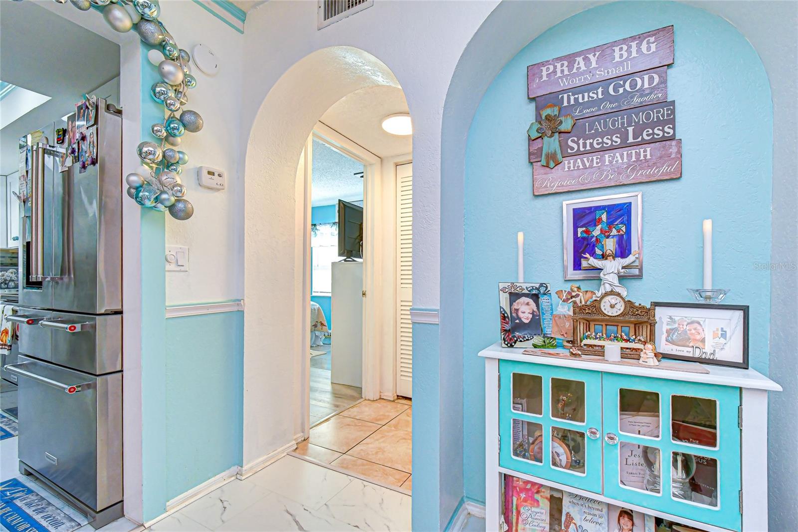 Image 18 of 46 For 9700 Starkey Road 111