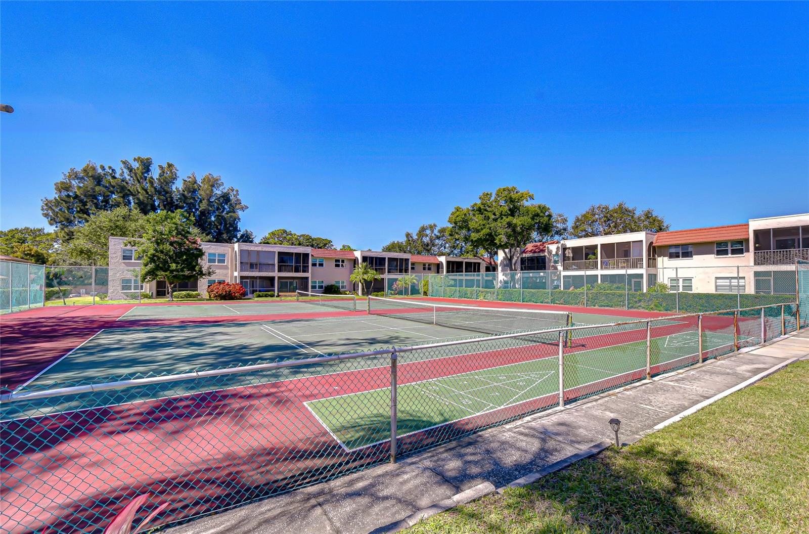 Image 41 of 46 For 9700 Starkey Road 111