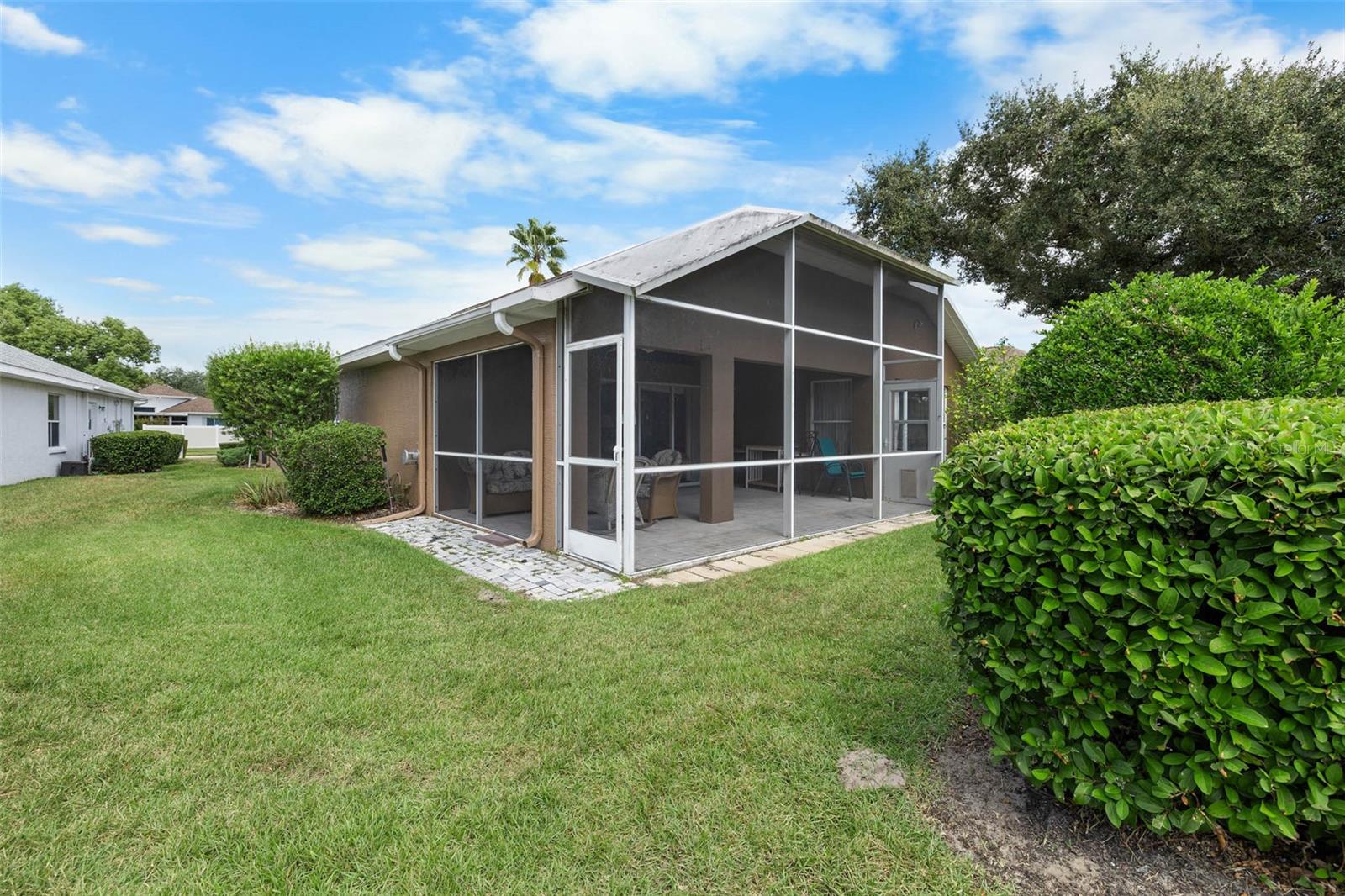 Image 21 of 28 For 14462 Tamarind Loop