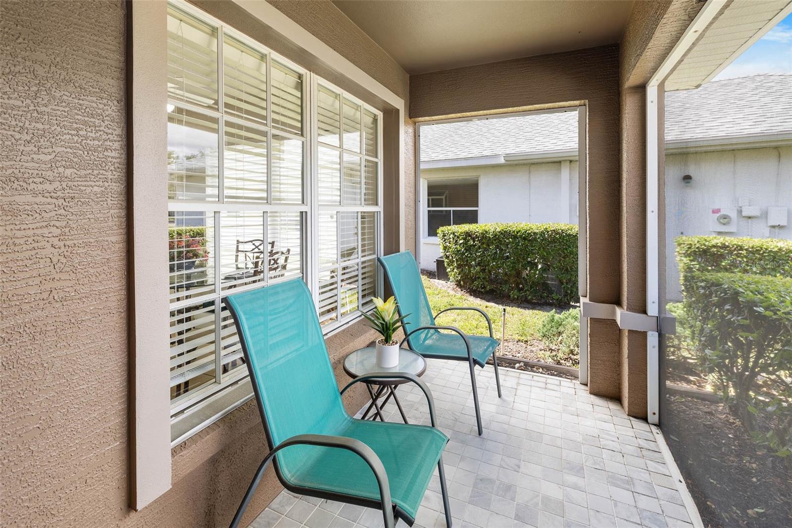 Image 4 of 28 For 14462 Tamarind Loop