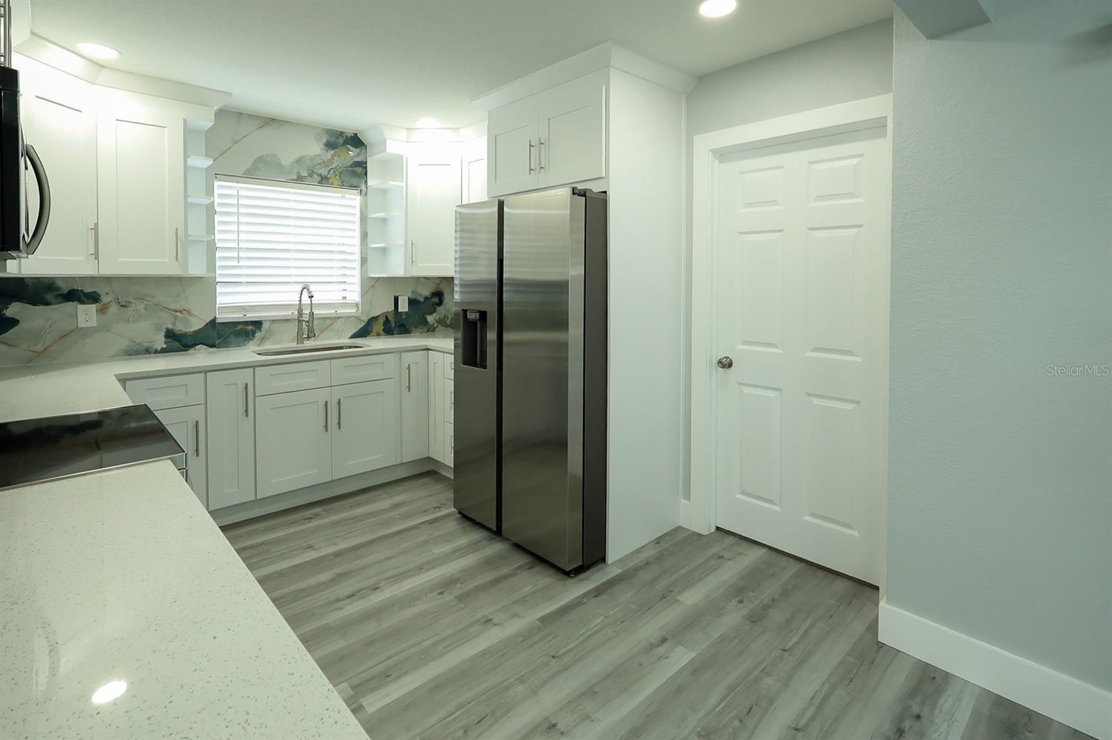 Image 11 of 34 For 2707 Hamilton Avenue