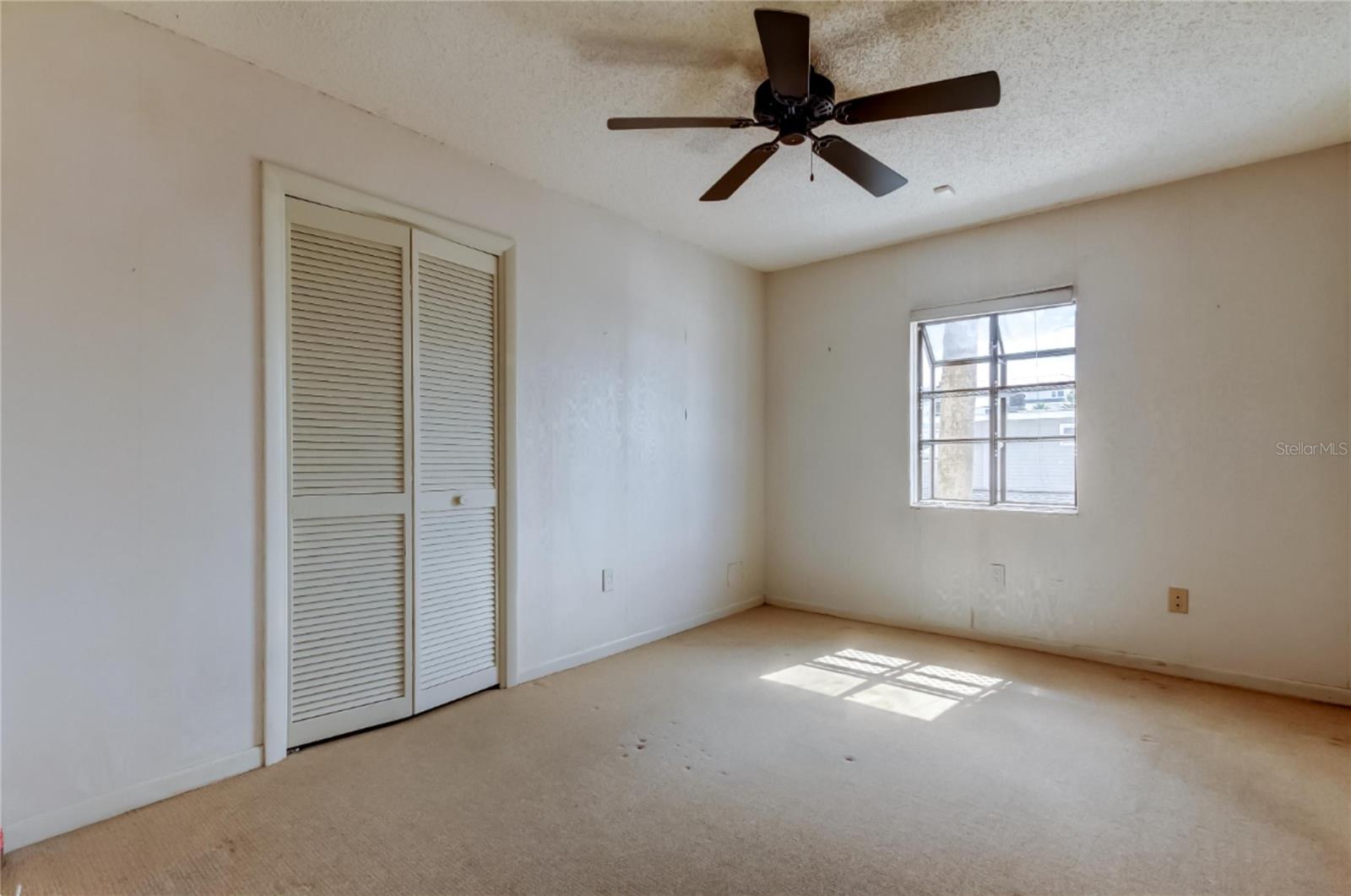 Image 20 of 51 For 19810 Gulf Boulevard 3