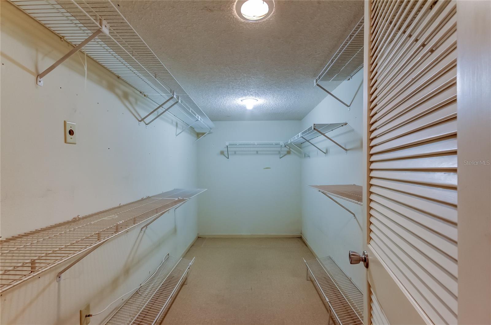 Image 32 of 51 For 19810 Gulf Boulevard 3