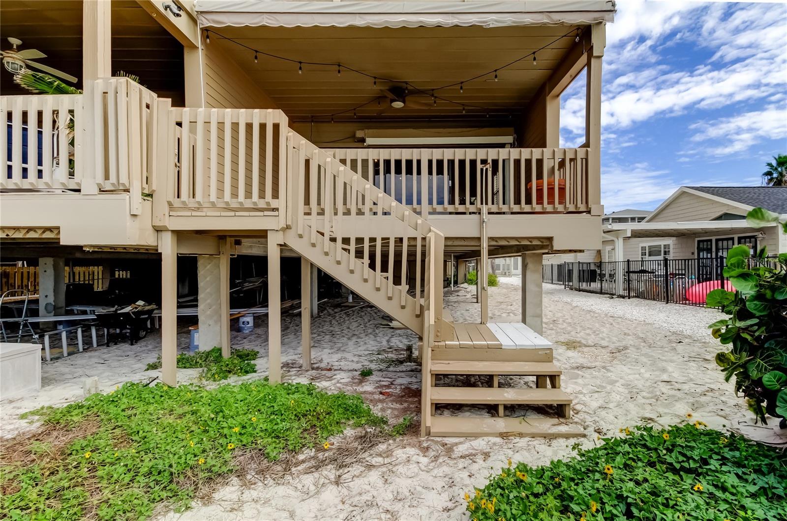 Image 44 of 51 For 19810 Gulf Boulevard 3