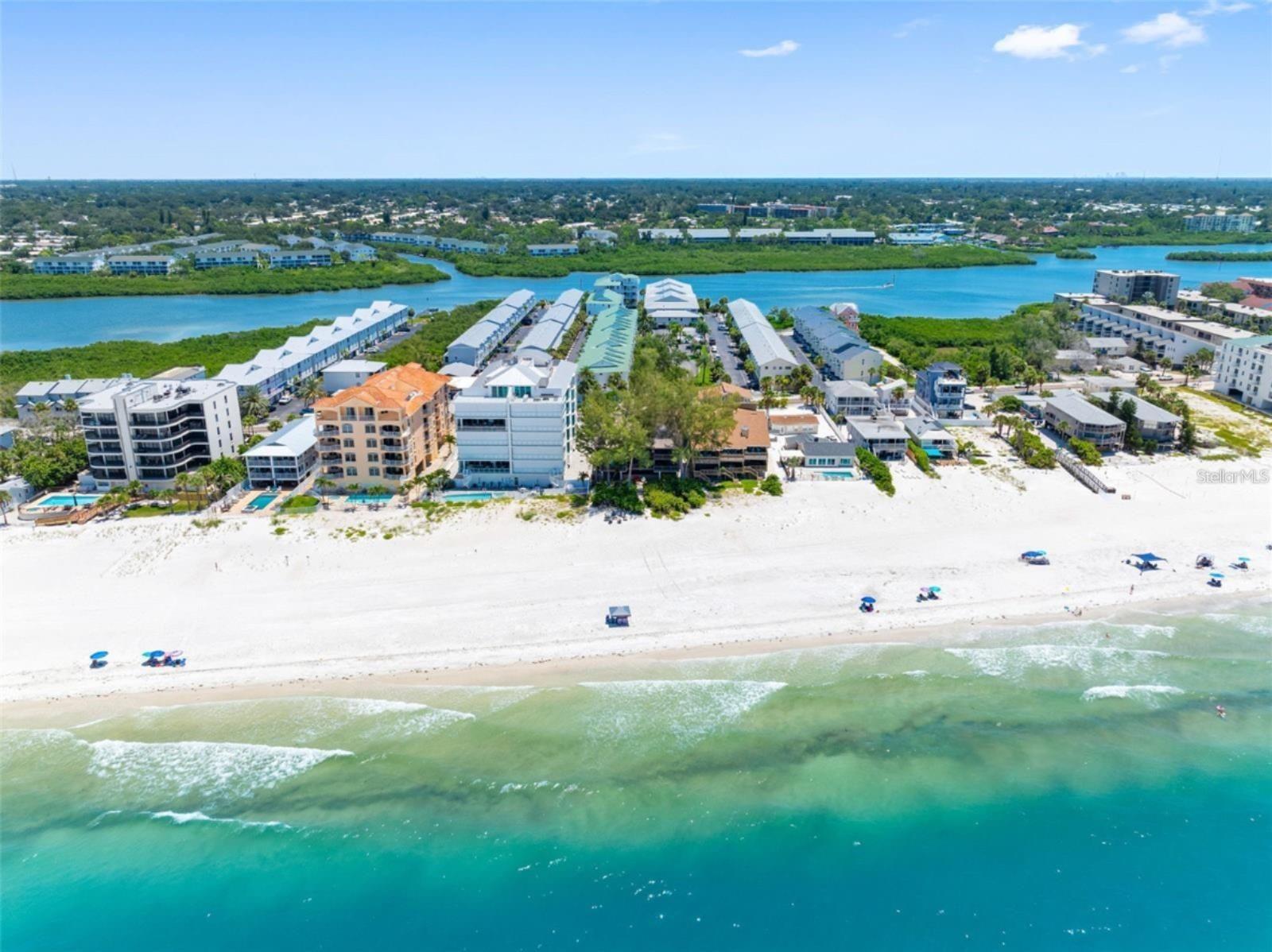 Image 48 of 51 For 19810 Gulf Boulevard 3