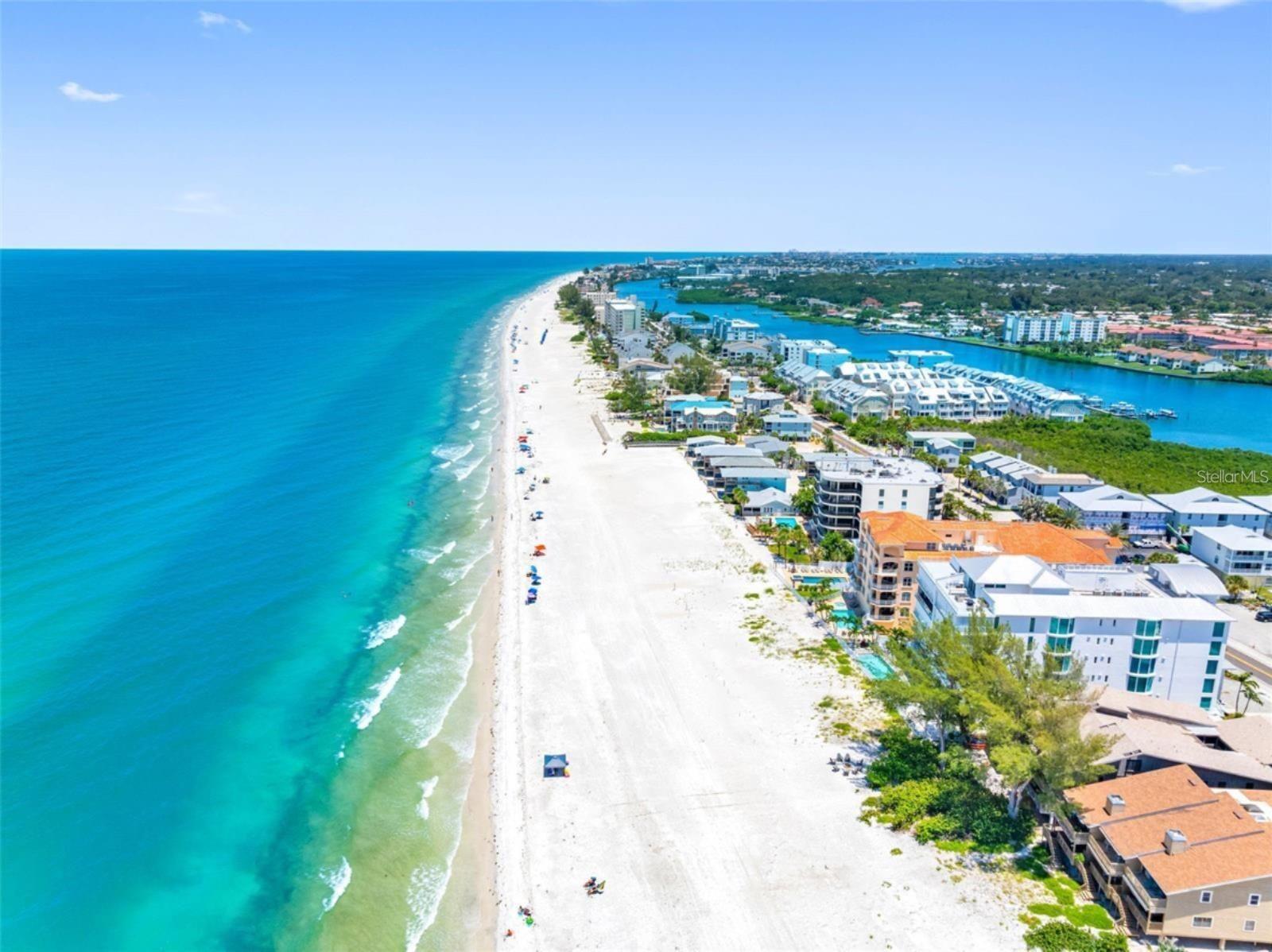 Image 50 of 51 For 19810 Gulf Boulevard 3