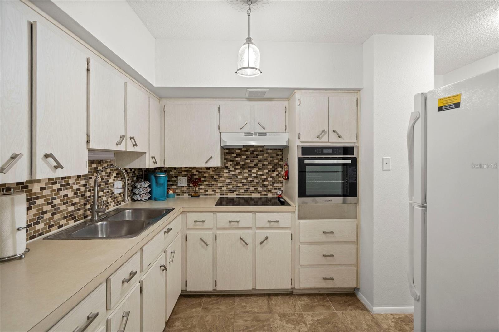 Image 11 of 41 For 2331 Finlandia Lane 53