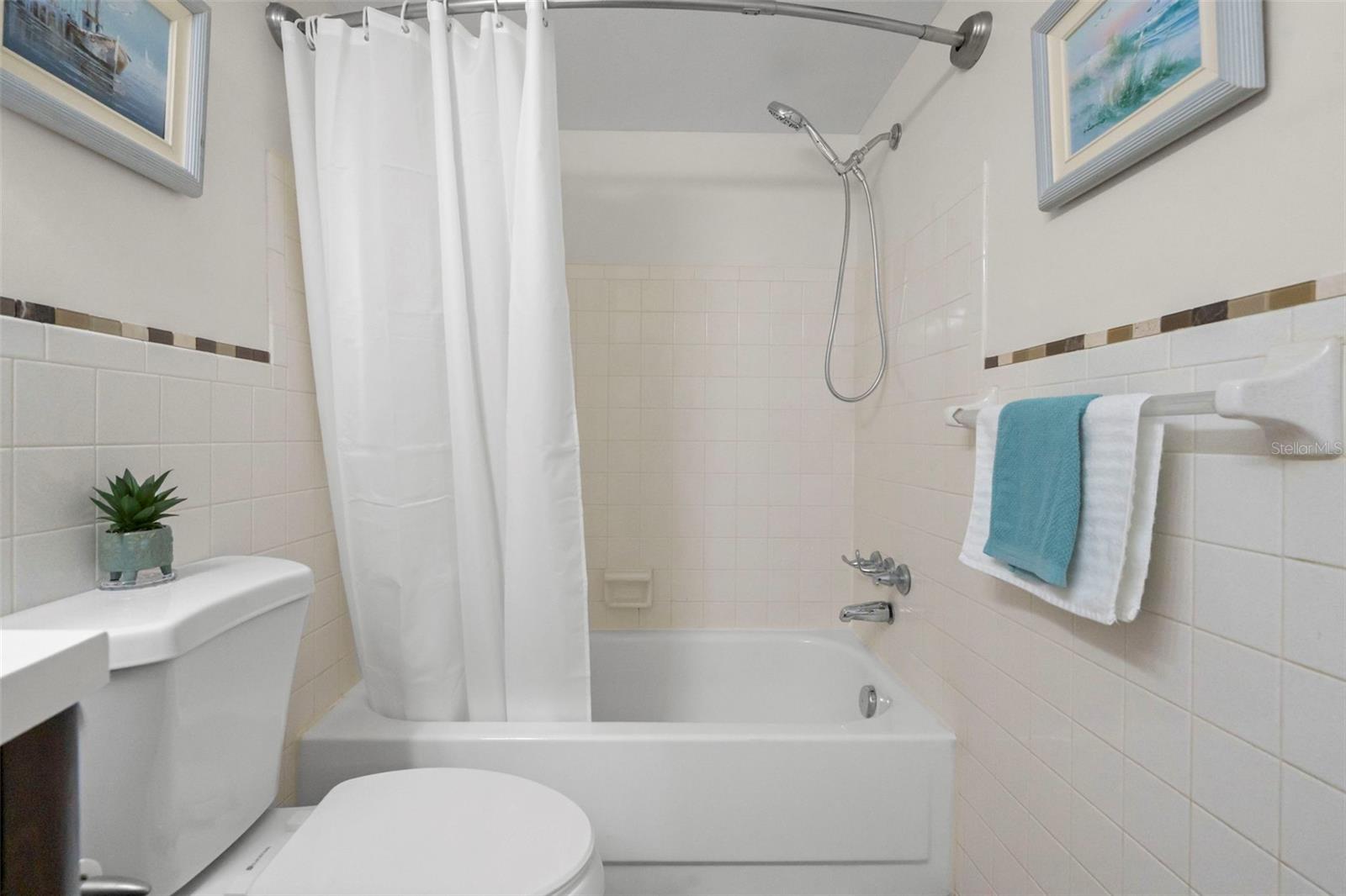 Image 13 of 41 For 2331 Finlandia Lane 53