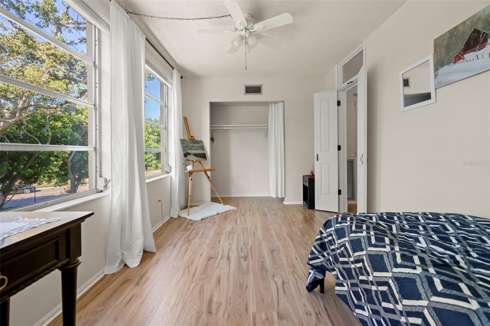 Image 19 of 41 For 2331 Finlandia Lane 53