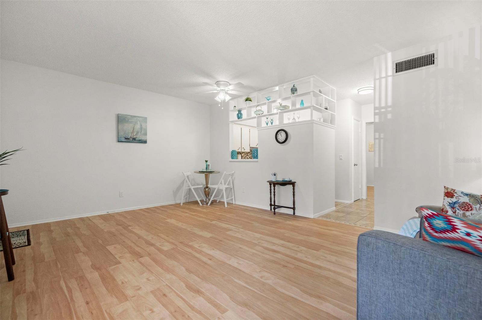 Image 5 of 41 For 2331 Finlandia Lane 53